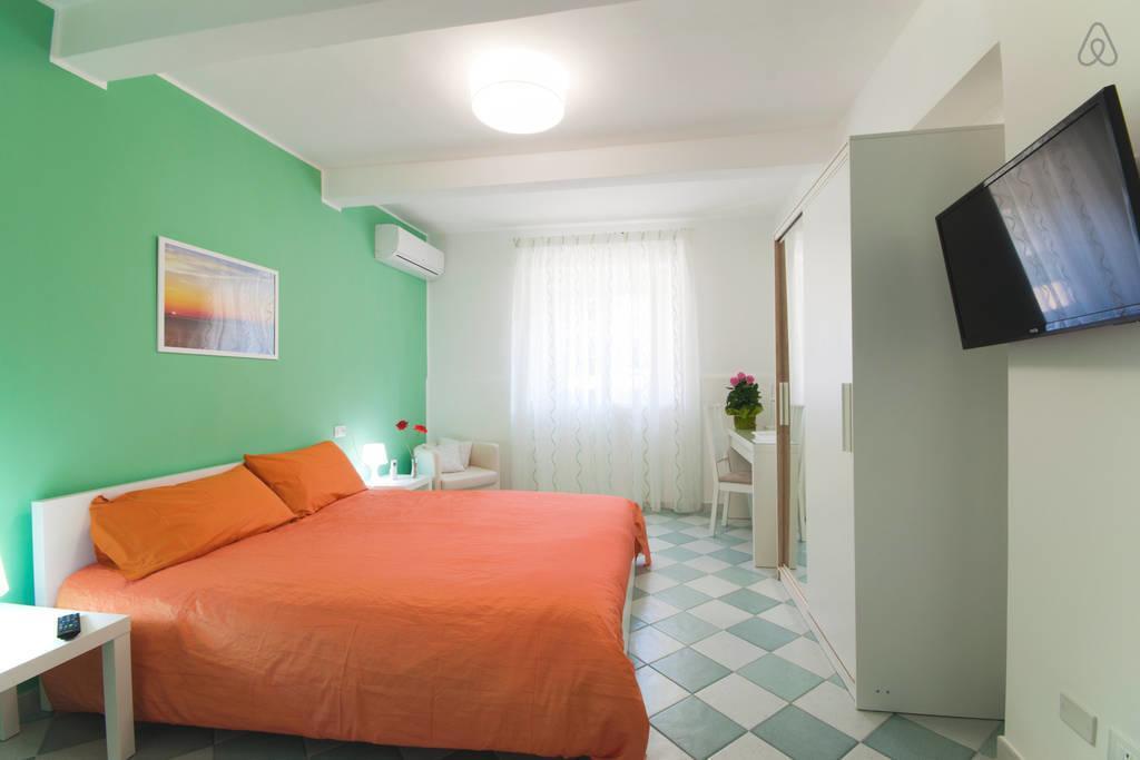 B&B Porta Della Sicilia Messina Buitenkant foto