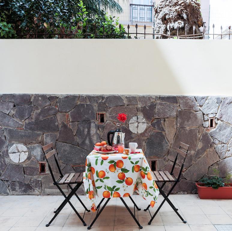 B&B Porta Della Sicilia Messina Buitenkant foto