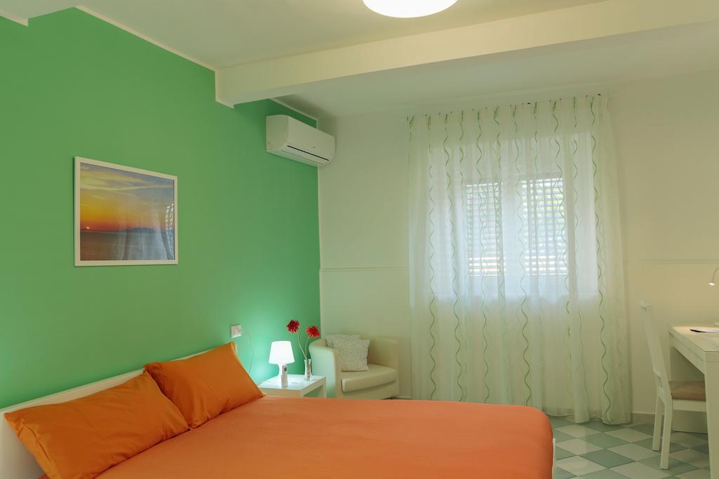 B&B Porta Della Sicilia Messina Kamer foto
